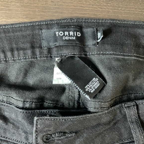 Torrid Ripped Jeans - Picture 3 of 5